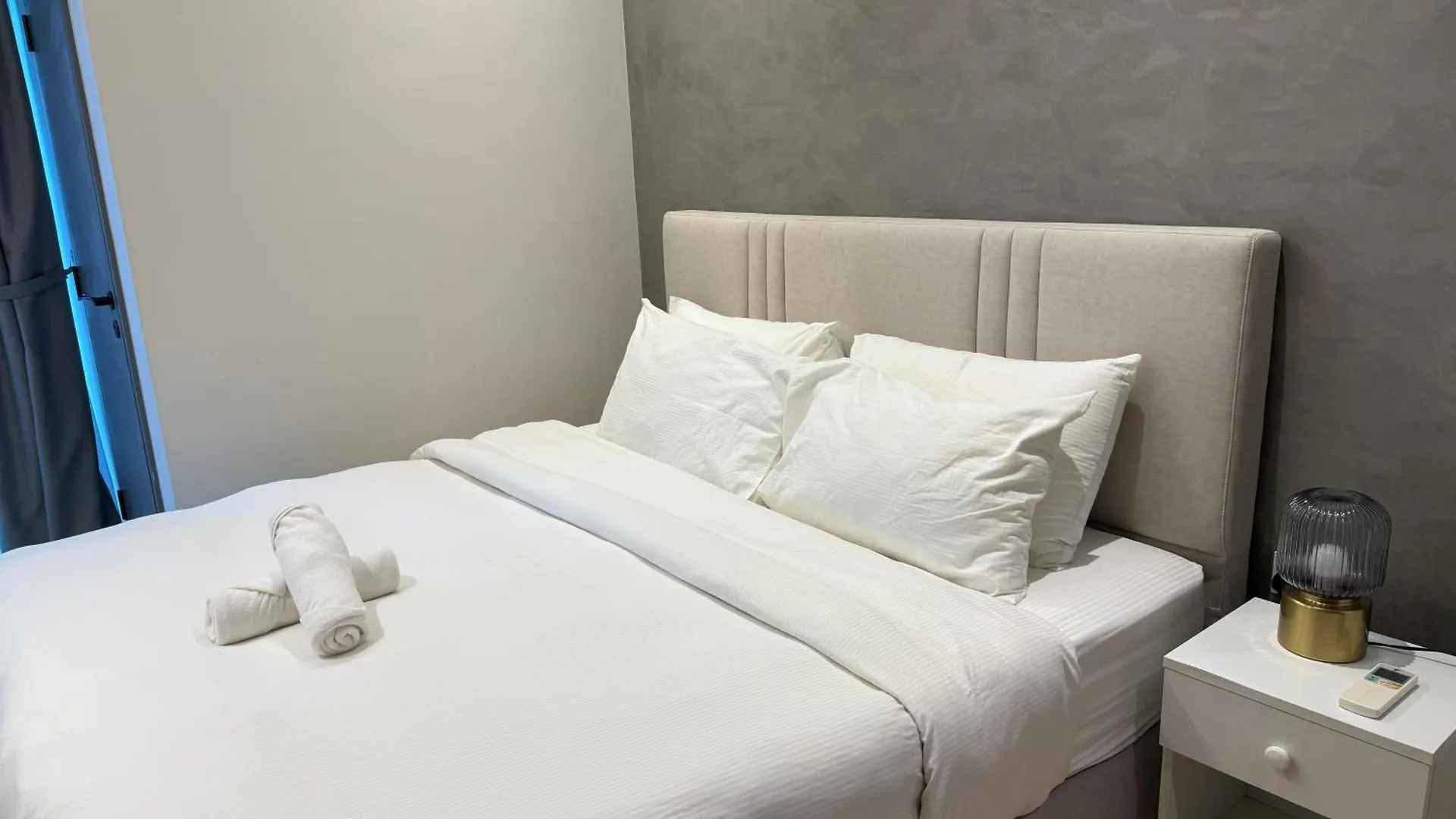 Night Home At Eaton Residences Klcc 쿠알라룸푸르 말레이시아