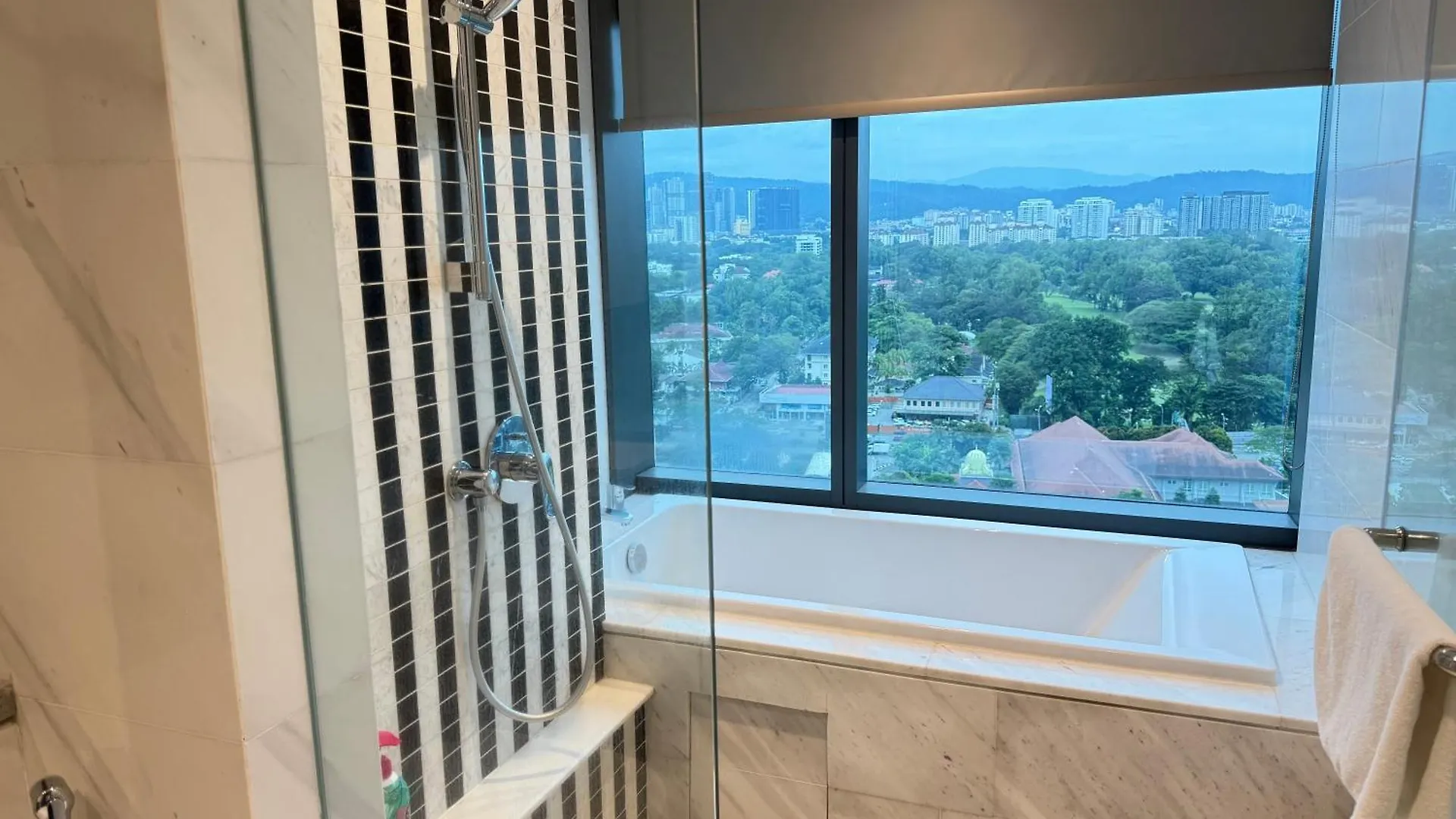 Night Home At Eaton Residences Klcc Kuala Lumpur 0*,