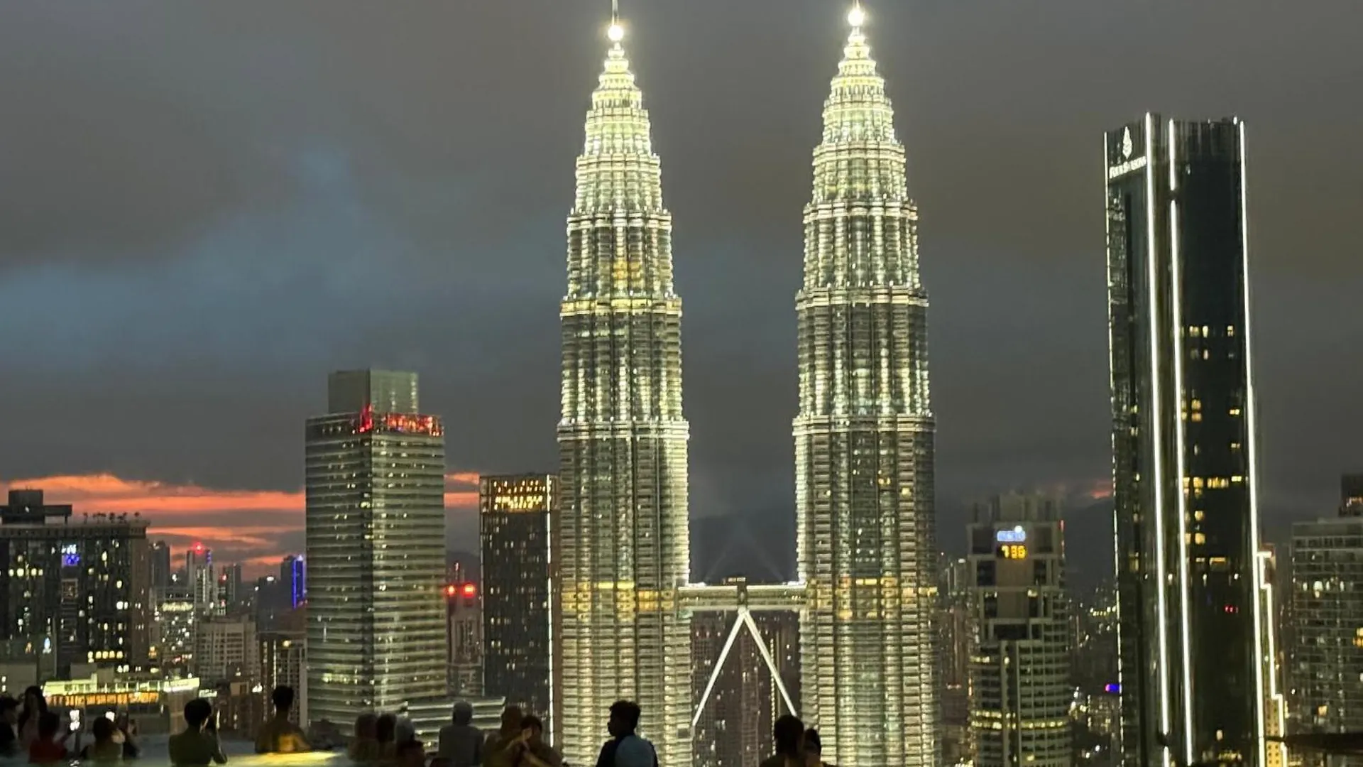 Night Home At Eaton Residences Klcc Kuala Lumpur Apartment
