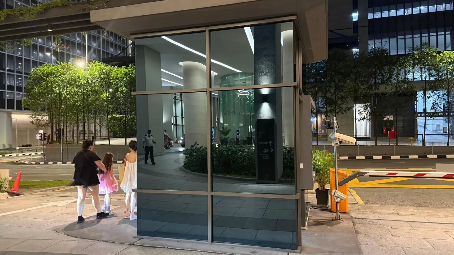 Night Home At Eaton Residences Klcc Kuala Lumpur Malaysia