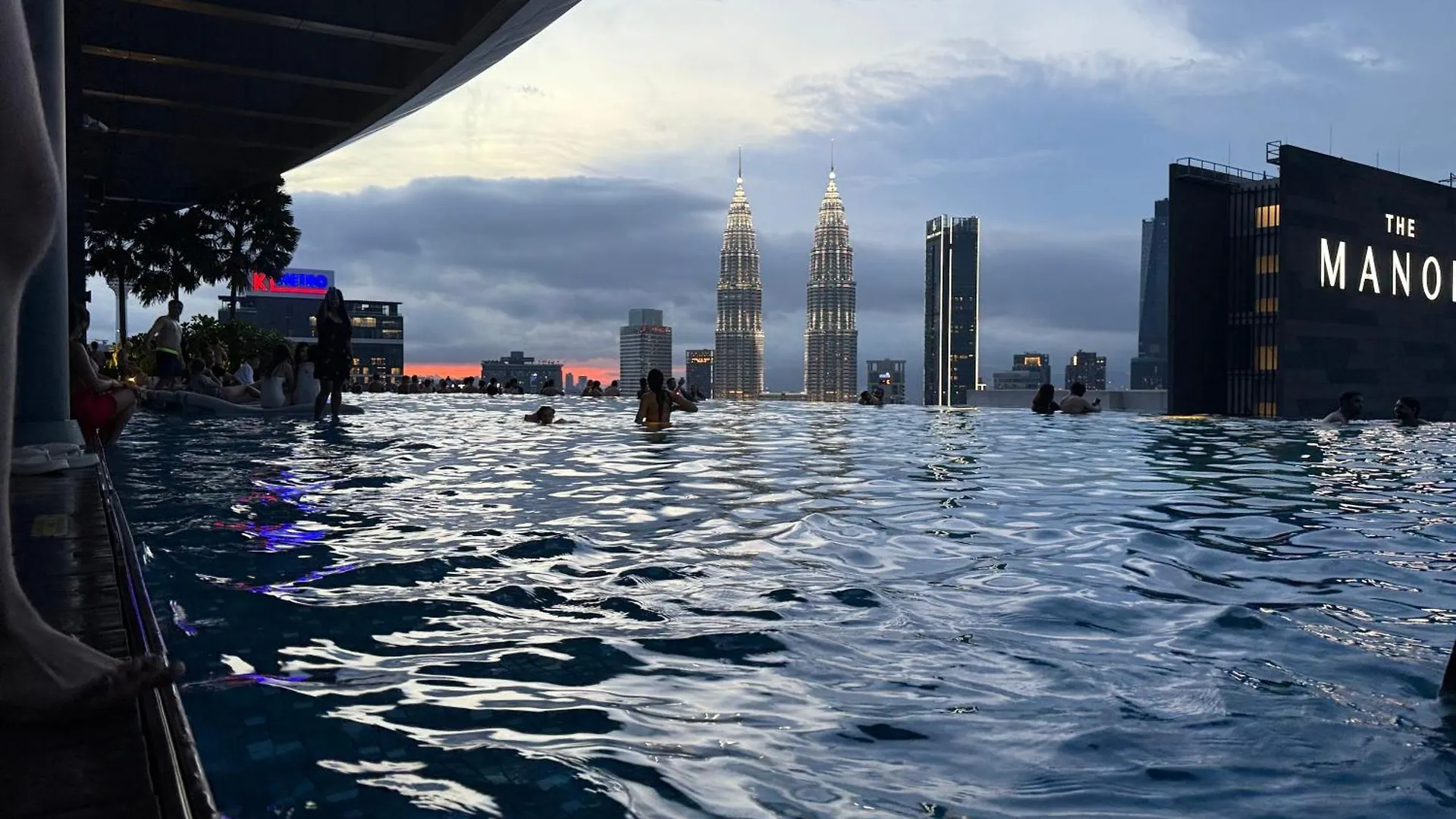 Night Home At Eaton Residences Klcc Kuala Lumpur 0*,  Malaysia