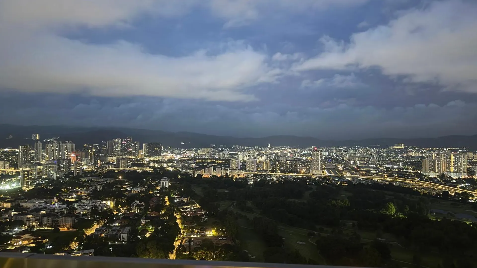 Night Home At Eaton Residences Klcc Kuala Lumpur Apartment