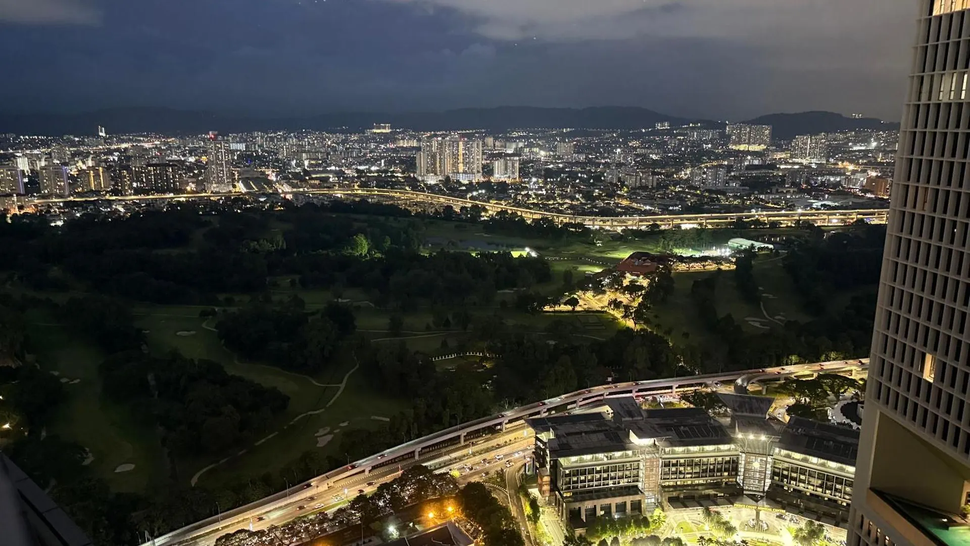 דירה קואלה לומפור Night Home At Eaton Residences Klcc