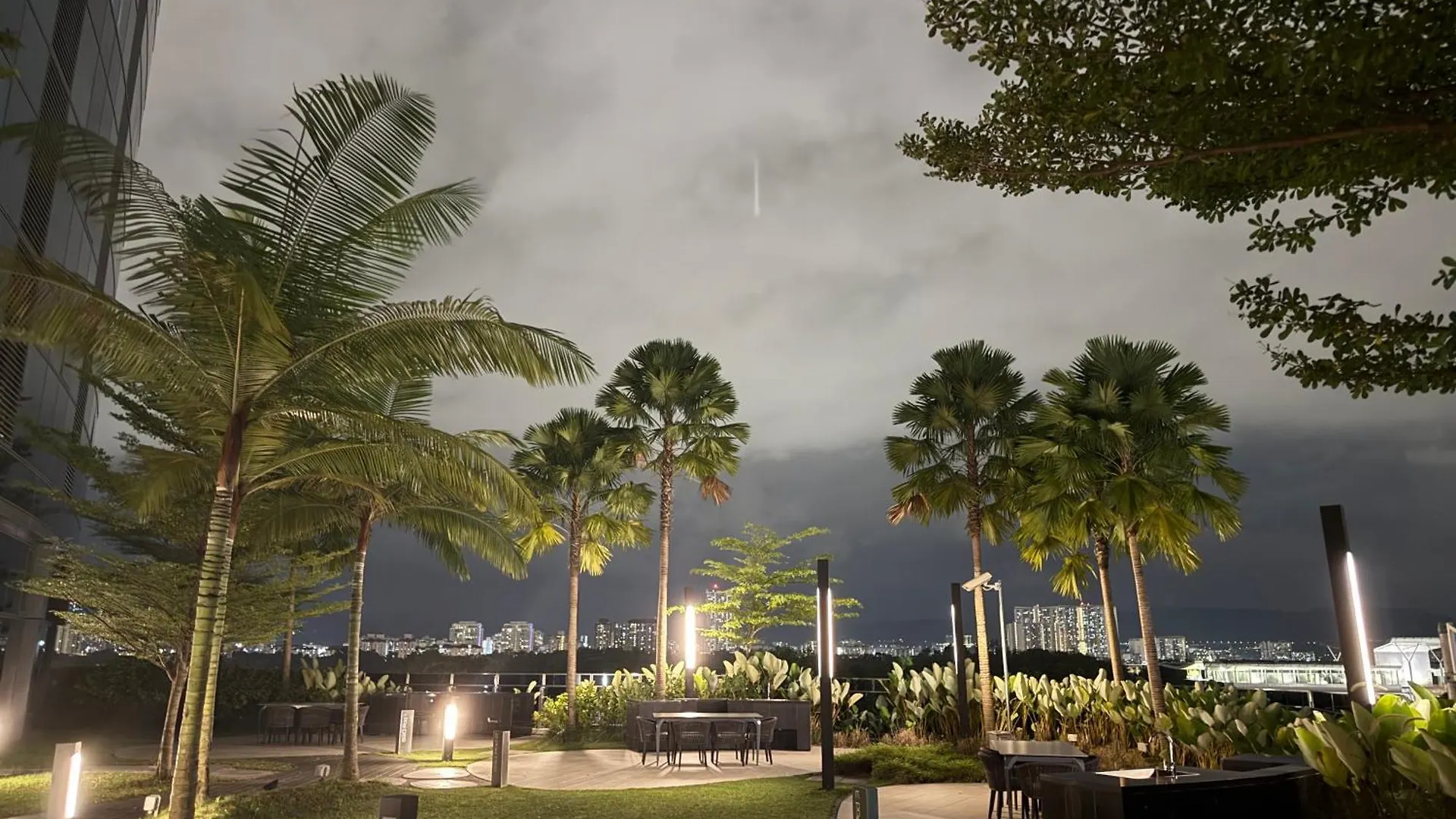 קואלה לומפור Night Home At Eaton Residences Klcc מלזיה